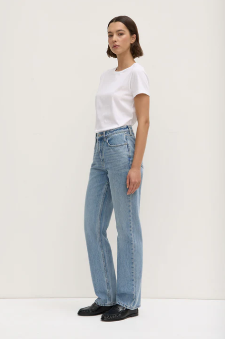 Classic Straight Leg Jean - Indigo Fade