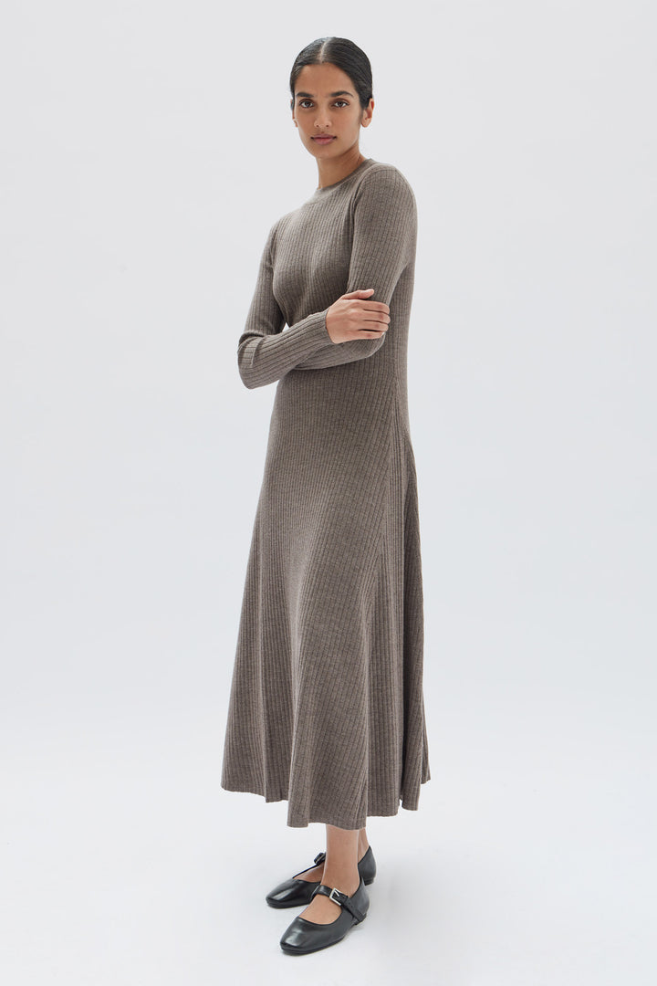 Mia Long Sleeve Dress - Nougat