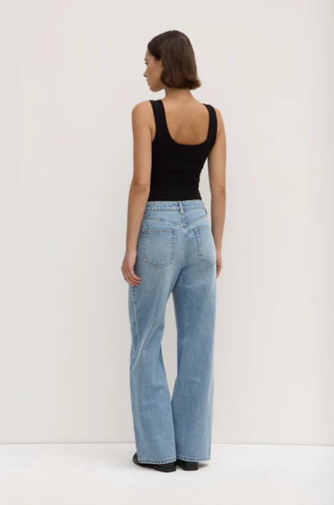 Women's Relaxed Jean - Indigo Fade